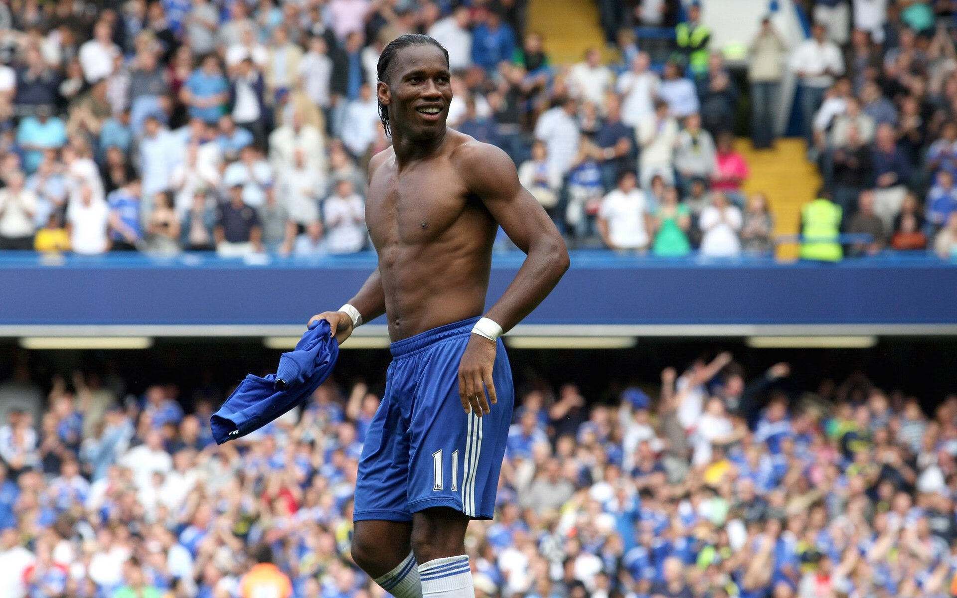 张伟丽出战重量级挑战赛为国争光，张伟丽现场比赛